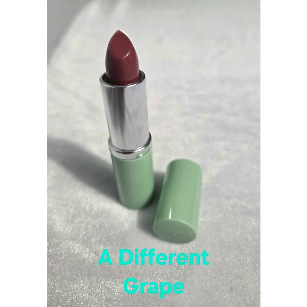 Clinique A Different Lipstick A Different Grape Green Tube Discontinued